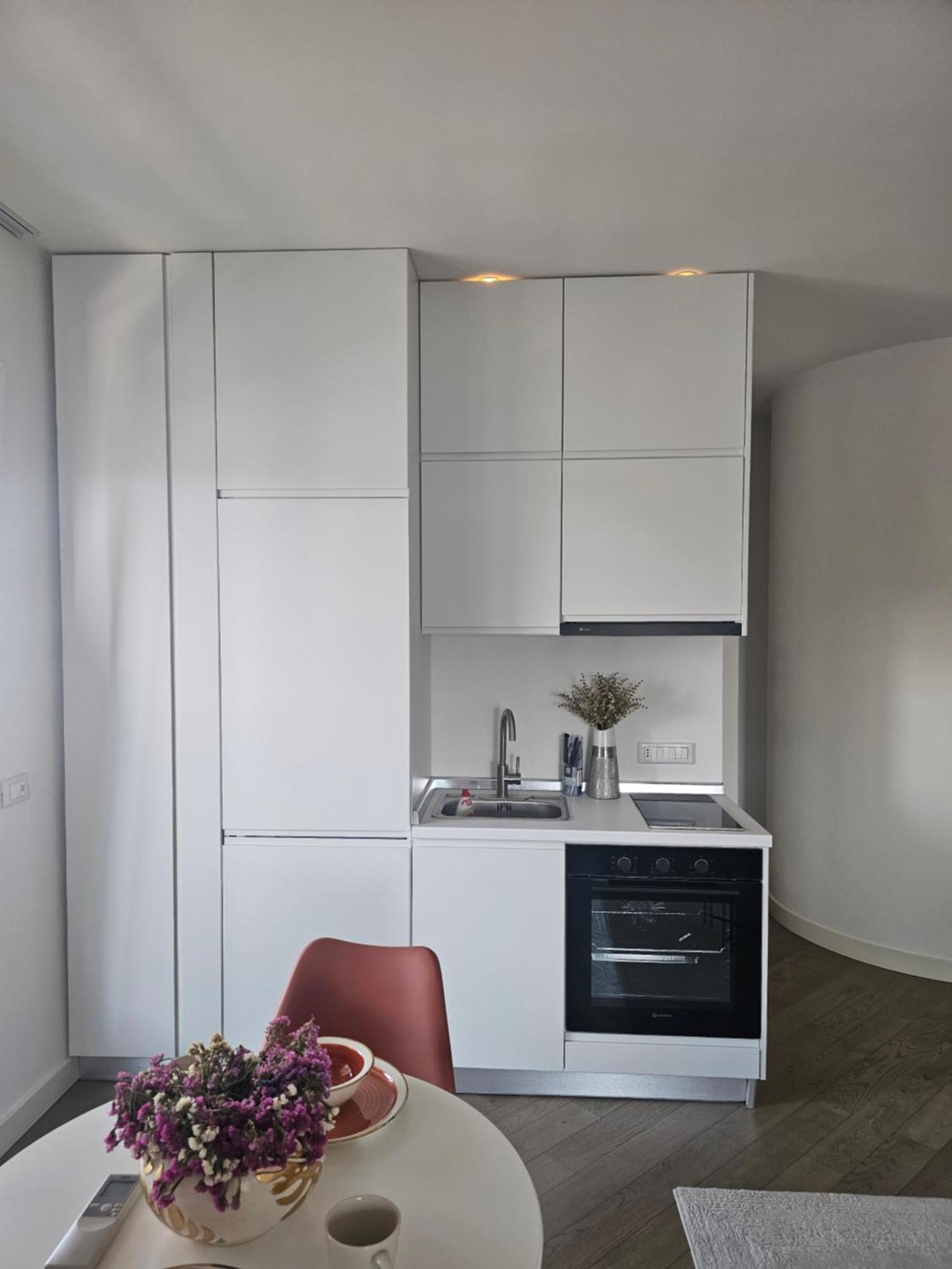 Main Bllok 2 Tirana